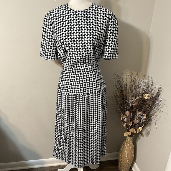 Kasper For ASL 2pc Skirt Blouse Set Houndstooth Blue White Pleated Skirt Sz 14 - Picture 1 of 9